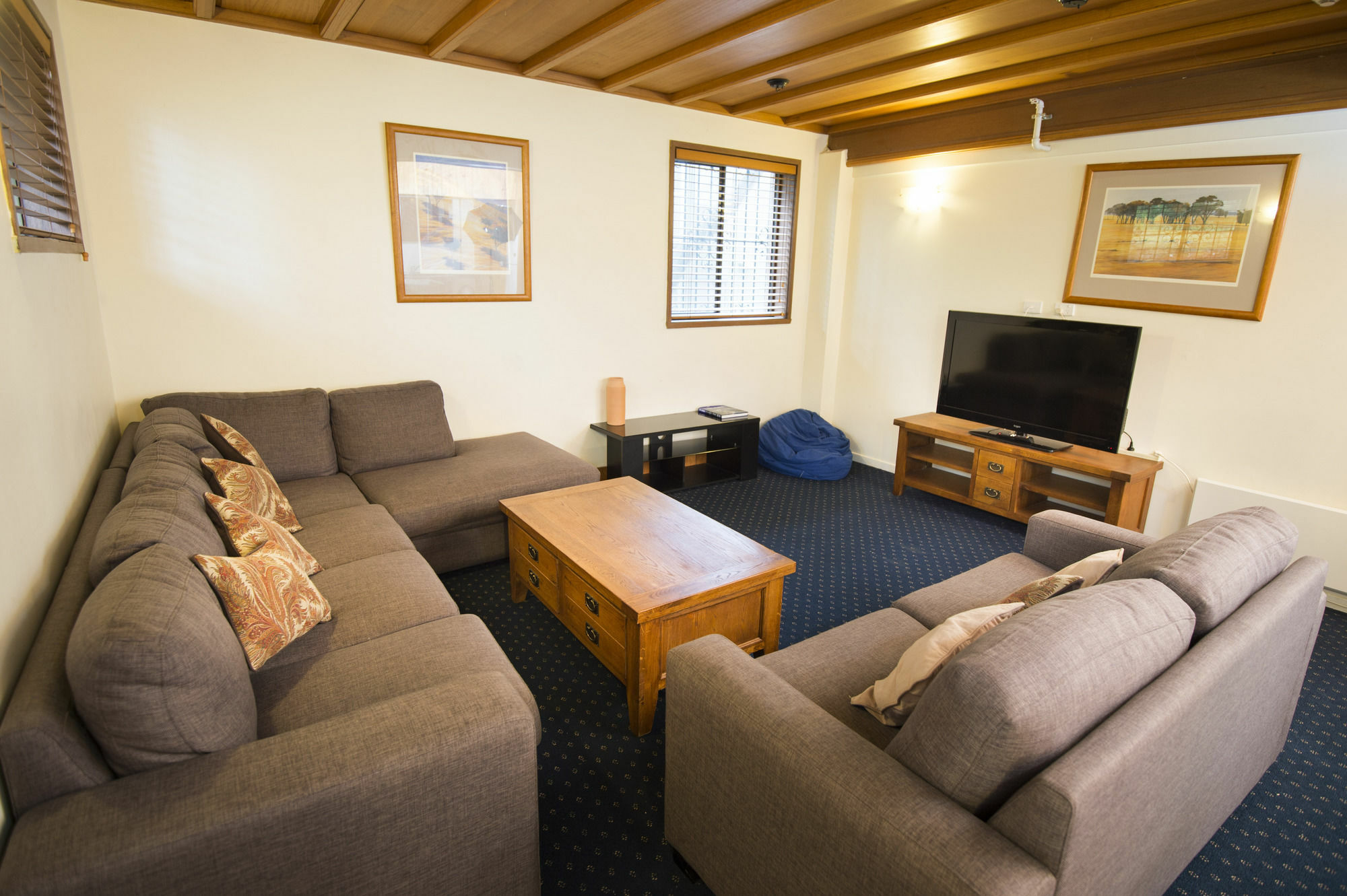 Enzian Hotel Mt Buller Mount Buller Luaran gambar